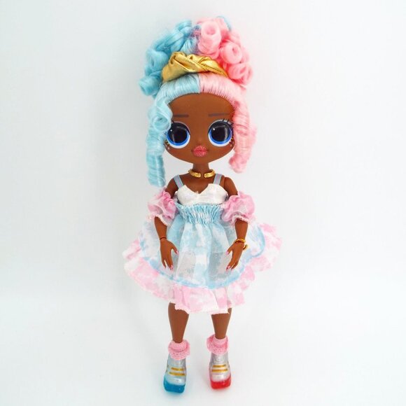 LOL Surprise OMG Series 4 Sweets Fashion Doll - Picture 1 of 16